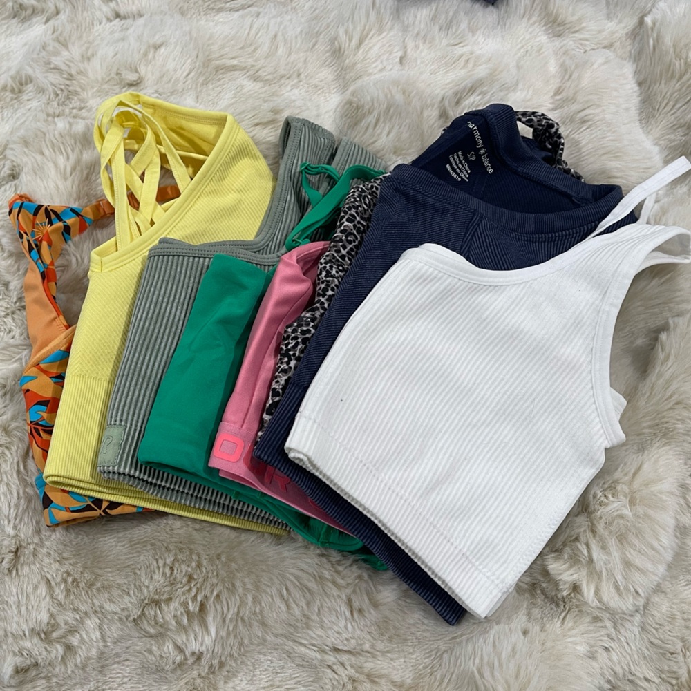 4 Sports Bras - Small